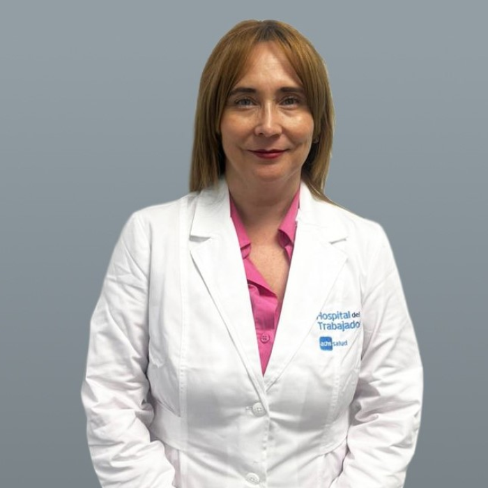 Dra. Angélica María Montt Bagoni